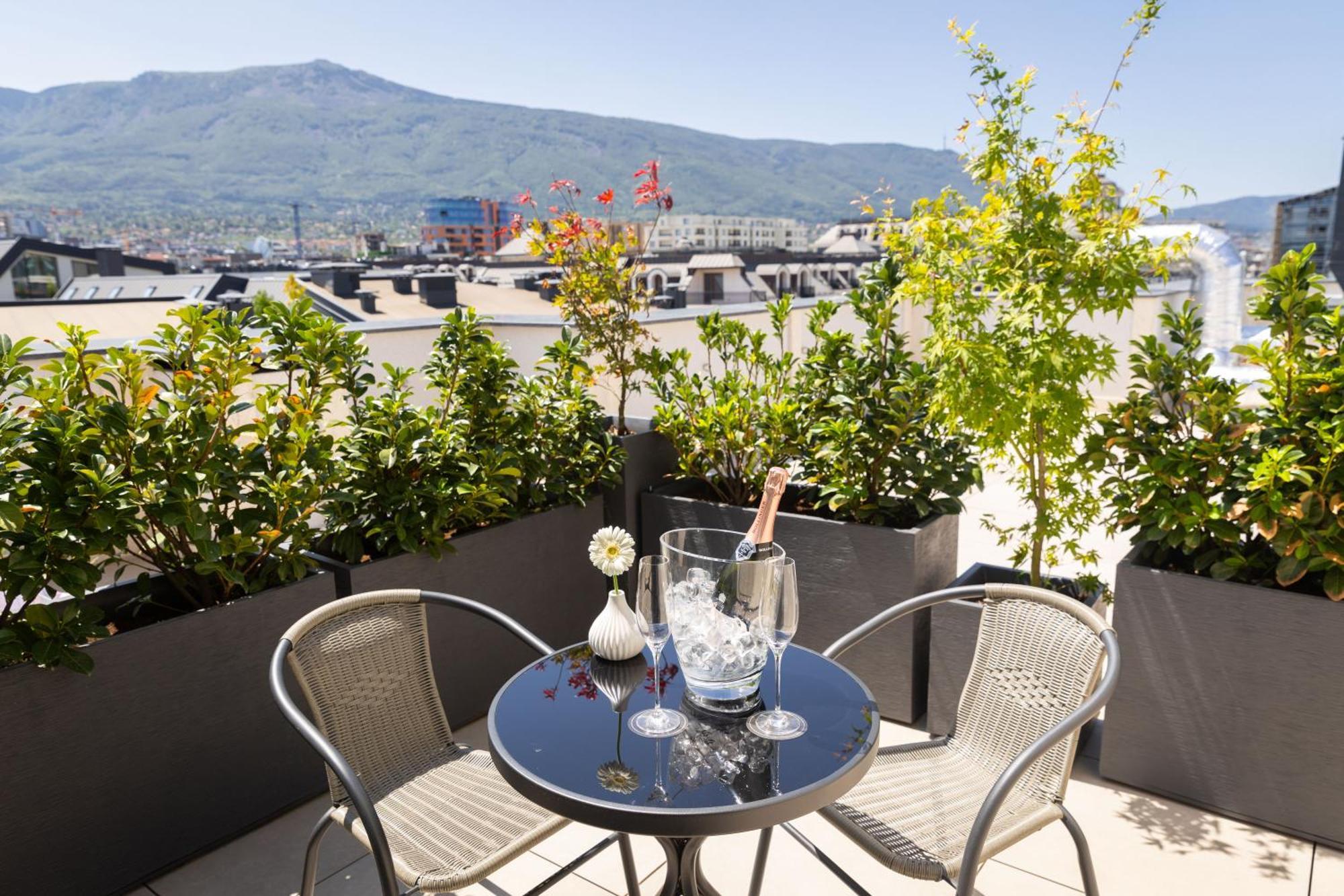 Blue Star Luxury Hotel Sofia Exterior foto